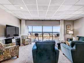 Rooftop Deck, Gorgeous Ocean Views, Heated Pool Access by Southern Belle Tybee